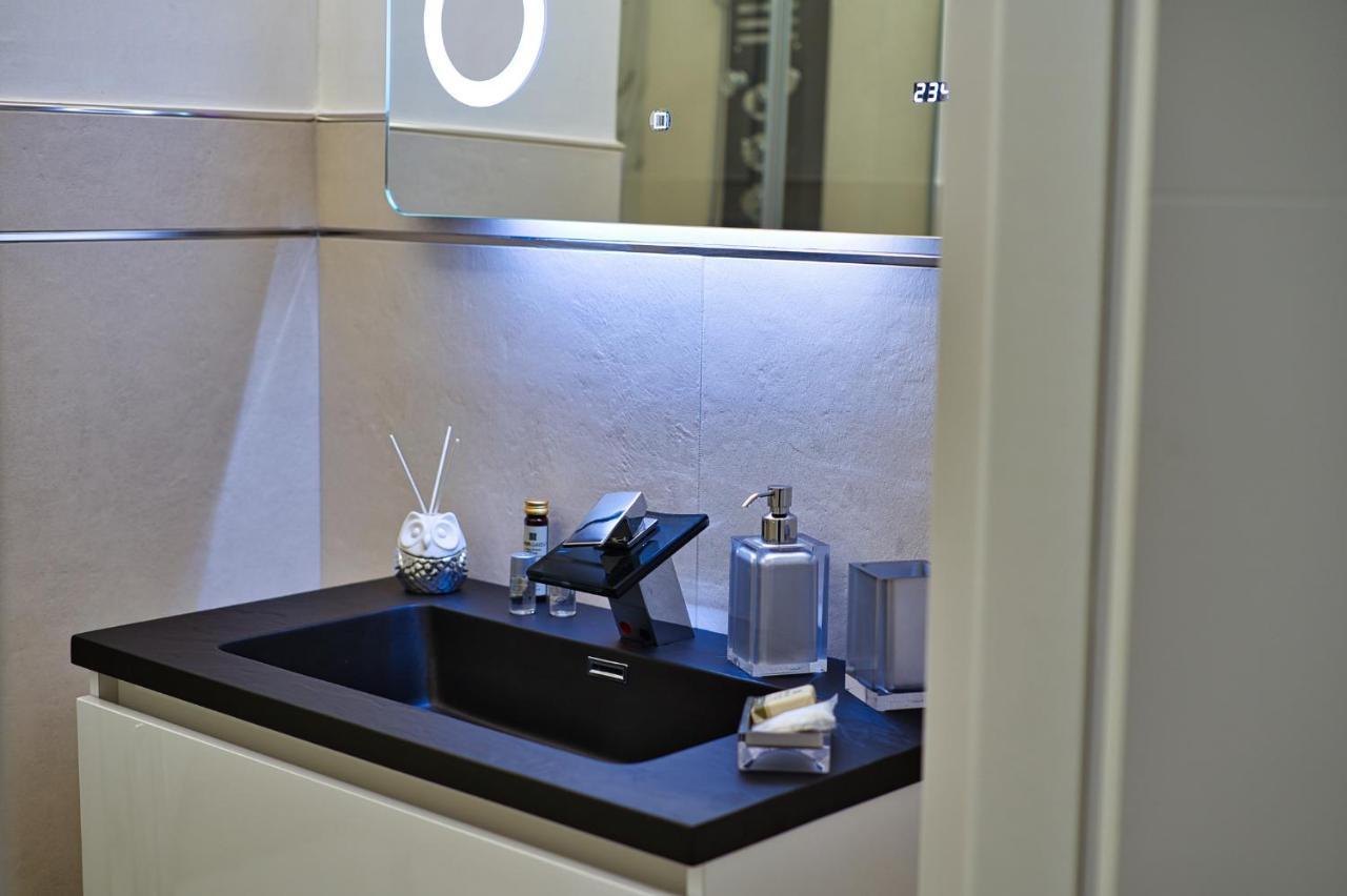 Distinto Suite & Rooms Лече Екстериор снимка