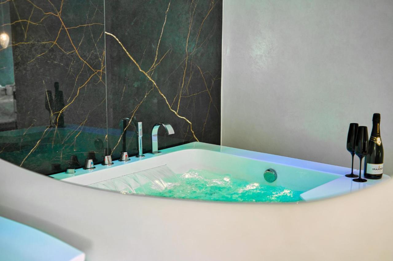 Distinto Suite & Rooms Лече Екстериор снимка