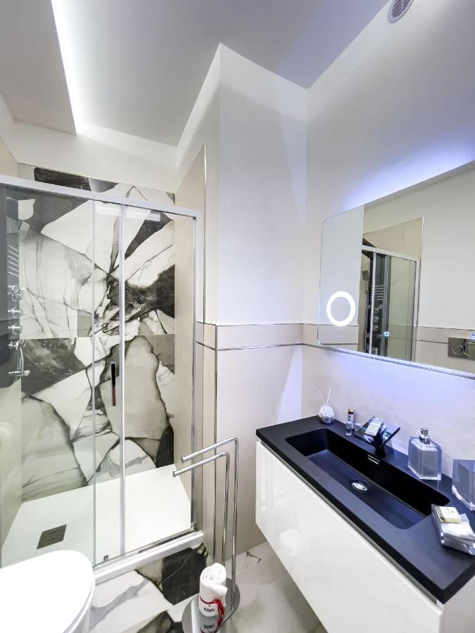 Distinto Suite & Rooms Лече Екстериор снимка