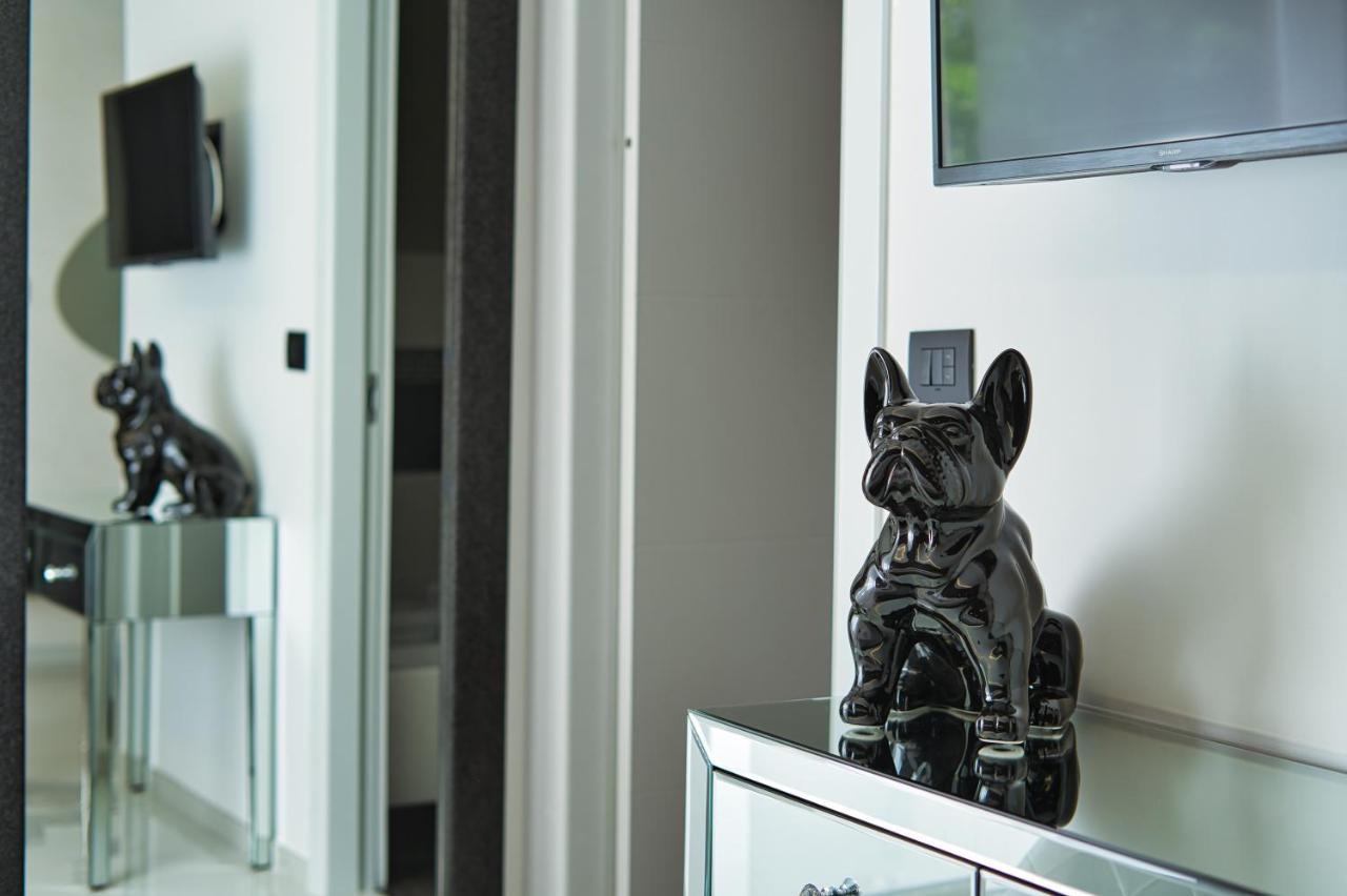 Distinto Suite & Rooms Лече Екстериор снимка