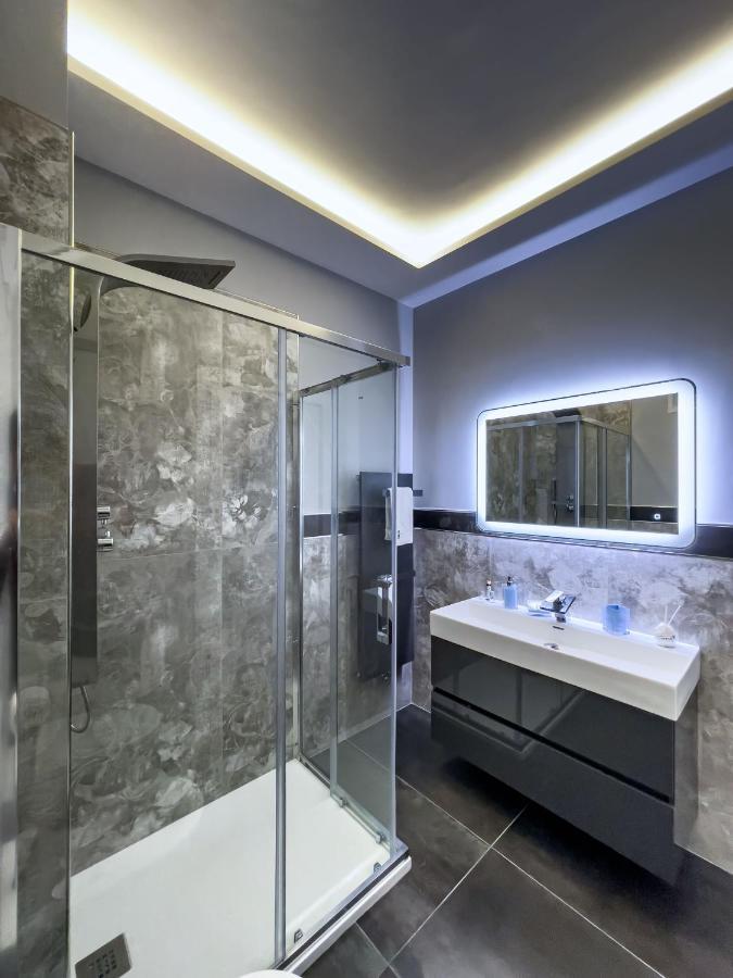 Distinto Suite & Rooms Лече Екстериор снимка